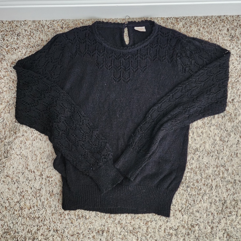 Vintage Y2K Black Sweater Scallop Keyhole Large Gothic Victorian Romantic